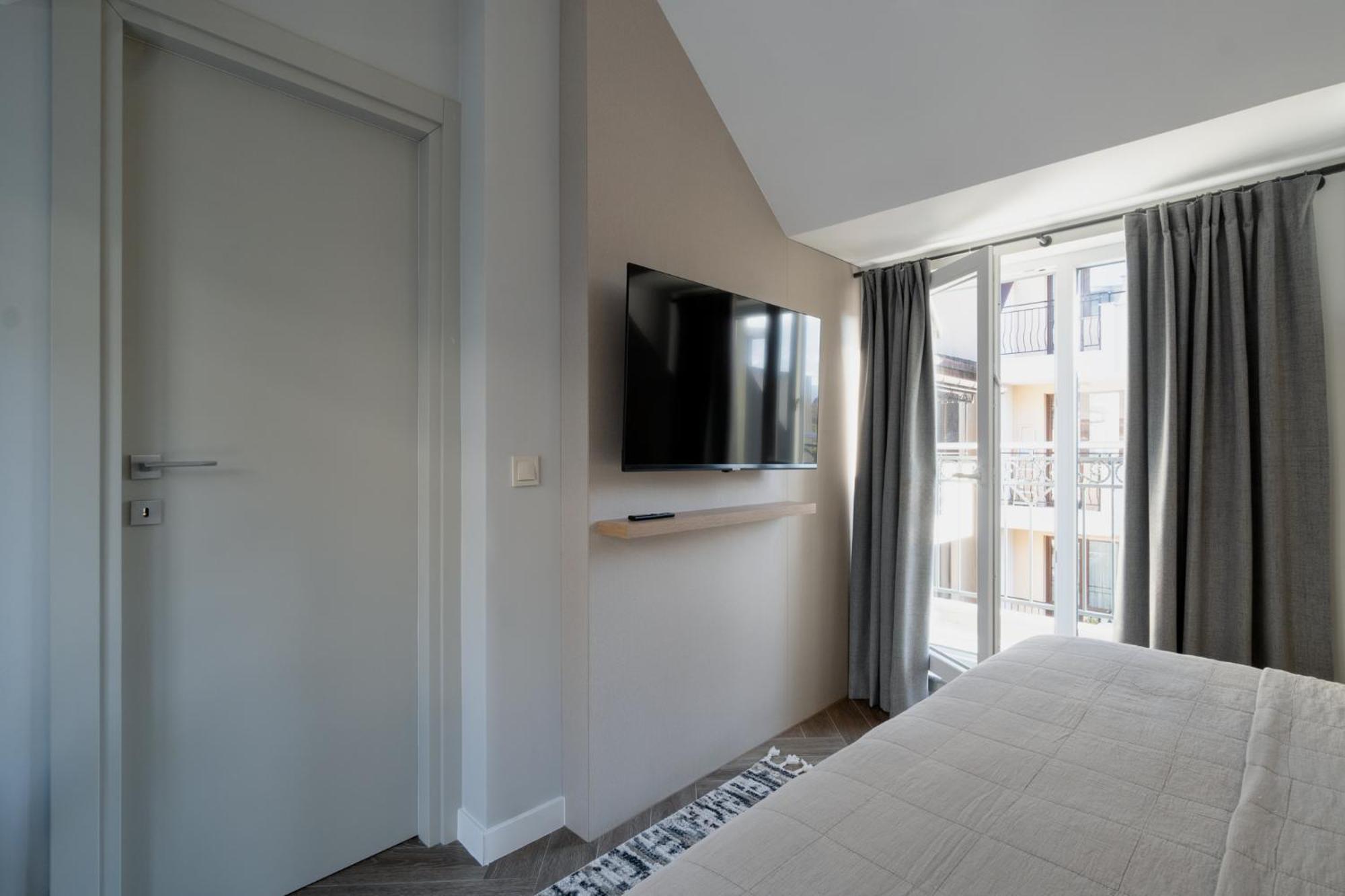 8Th Hill Appartement Plovdiv Buitenkant foto